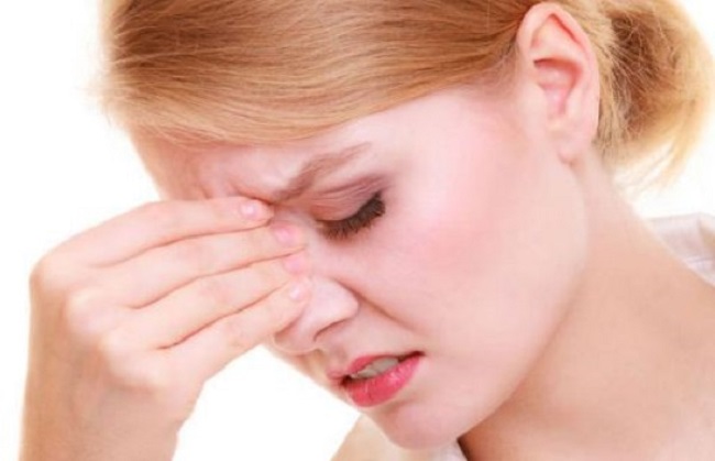 Hiện tượng đau đầu nhức hốc mắt là gì?